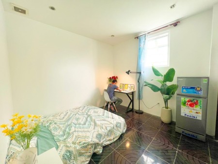 CĂN HỘ FULL NỘI THẤT CỬA SỔ THOÁNG , 25m2