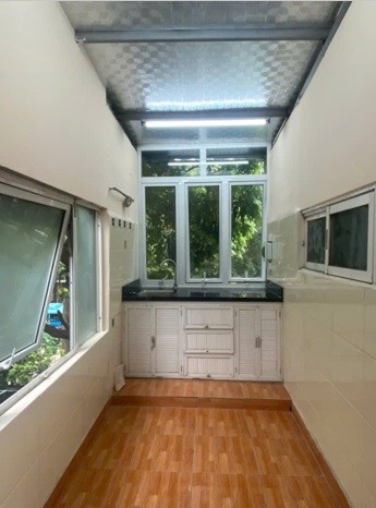 ⭐️Chính chủ cho thuê nhà riêng đẹp, vị trí hiếm ngay trung tâm Hoàn Kiếm. LH 0982021260, 60m2