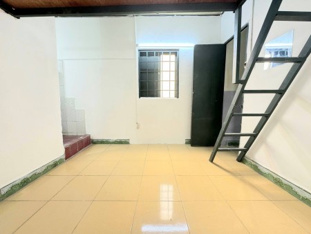 74/1A Phan Văn Hớn, Tân Thới Nhất, Q.12, 20m2