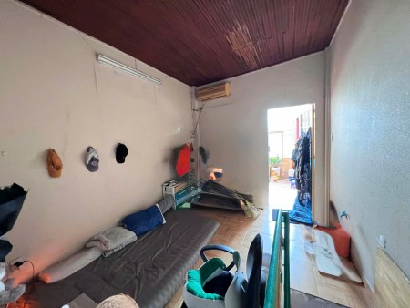  CẦN SHARE PHÒNG LẦU 2 – CHỈ 1 NỮ (Cô Bắc, Q1), 10m2