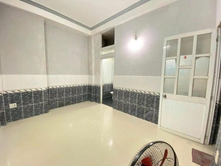 Phòng 2tr900 (1-2 người) - 191 Nguyễn Thị Nhỏ P.9, Q.Tân Bình, 20m2