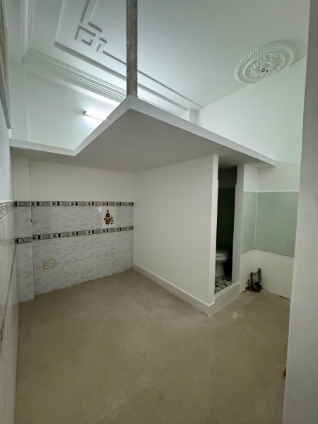 PHÒNG MỚI XÂY NGAY LẦU 1 chỉ 2.8 TR - Bình Tân – VÀO Ở NGAY, 20m2