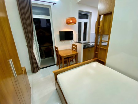 CHDV CHO THUÊ FULL NỘI THẤT CÓ BAN CÔNG GẦN CV GIA ĐỊNH, 30m2