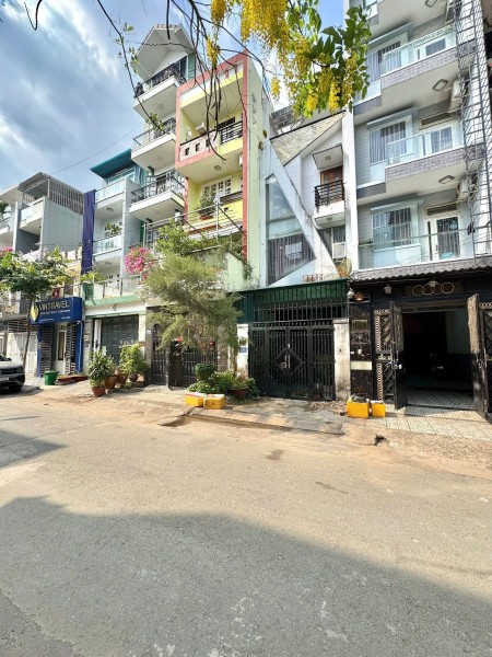 Chính Chủ Cho Thuê - 3tr7 phòng rộng cửa sổ trời, 20m2