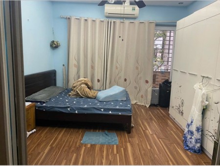 Cho thuê phòng trọ tầng 1 tại Thạch Bàn, Long Biên, Hà Nội; 2.4tr/th; 0936033599, 20m2