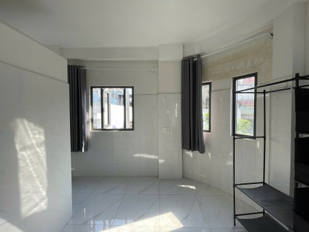 Phòng 3 triệu - cửa sổ siêu thoáng. Thống Nhất p10 Gv, 25m2