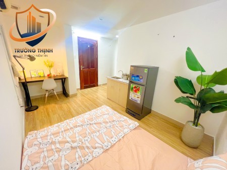 CĂN HỘ FULL NỘI THẤT CỬA SỔ THOÁNG , 30m2