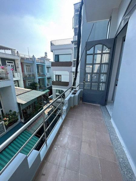 Phòng 125 đường số 8, gần ngay Bình Long, ĐH văn hiến, 20m2