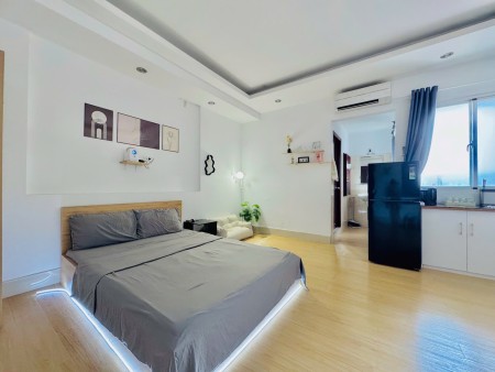  Chính chủ cho thuê căn studio full nội thất - Cửa sổ trời - Siêu rộng - Ngay ĐH Ngoại Ngữ Tin Học, 30m2