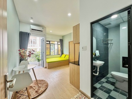 STUDIO XỊN NGAY LẠC LONG QUÂN TÂN BÌNH – BAN CÔNG THOÁNG, FULL NỘI THẤT, 35m2