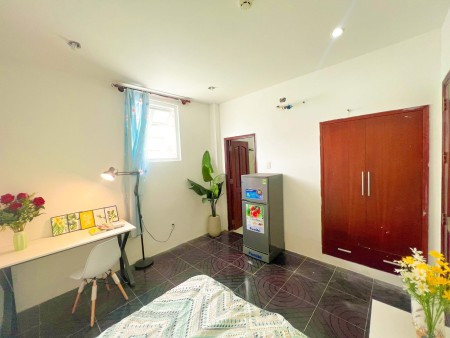 CĂN HỘ FULL NỘI THẤT CỬA SỔ THOÁNG , 25m2