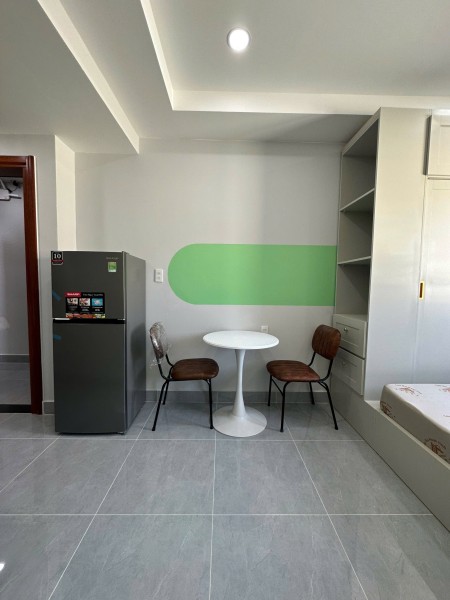 Cho Thuê Căn Hộ Full Nội Thất Ban Công Gần Vạn Hạnh Mall Quận 10, 45m2