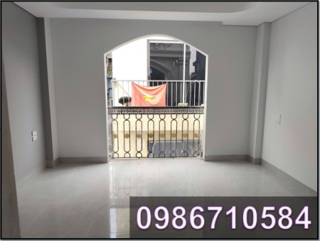 Chính chủ cho thuê phòng khép kín cáo cấp nhà số 4 ngõ 123/2 Trần Cung, Hà Nội; 0986710584, 20m2