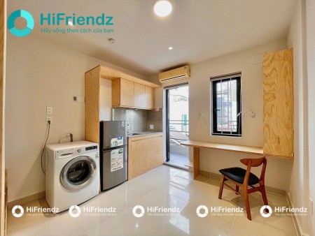 Cho thuê phòng trọ sinh viên không giới hạn người ở studio bancol máy giặt riêng gần sân bay TSN, TB, 40m2