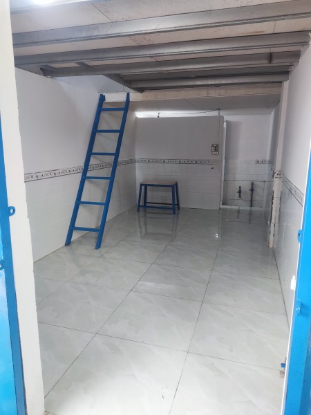 Phòng trọ đối diện cổng CVPM Quang Trung đường Tô Ký, Q12, 15m2