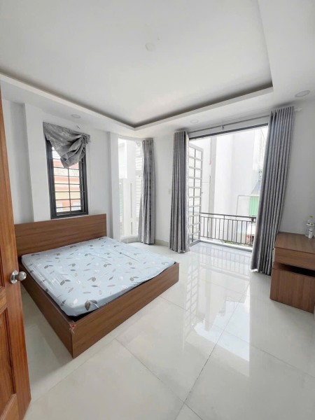 Studio Ngập Ánh Sáng Q10 – Full Nội Thất, Giá Tốt, Không Gian Siêu Đẹp, 30m2