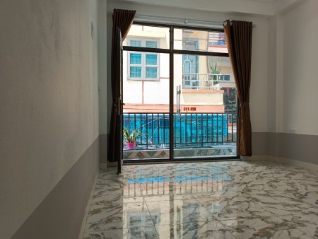 CHO THUÊ PHÒNG 402 (3 triệu) & 502 (2,6 triệu) – PHỐ TÂN MAI đủ tiện ích, 20m2