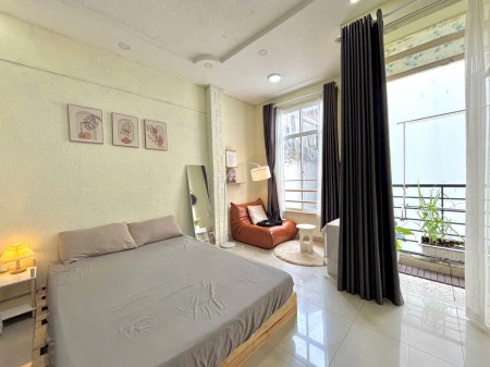 TIÊU ĐỀ: Giá Tốt Mùa Này! Căn Hộ Quận 1 Có Ban Công, Tách Bếp, Dọn Vào Ngay, 40m2