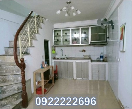 Chính chủ cho thuê cả nhà 2,5 tầng trung tâm Hai Bà Trưng, HN; 0922222696, 58m2