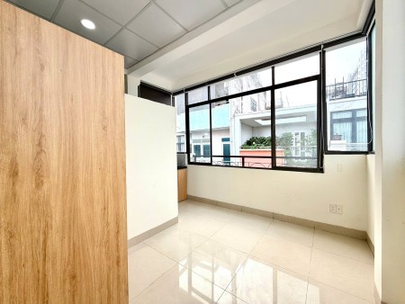 PHÒNG MỚI FULL NỘI THẤT CỬA SỔ TRỜI GIÁ SINH VIÊN NGAY BÙI ĐÌNH TÚY GẦN NGÃ TƯ HÀNG XANH CÁC ĐH LỚN, 25m2