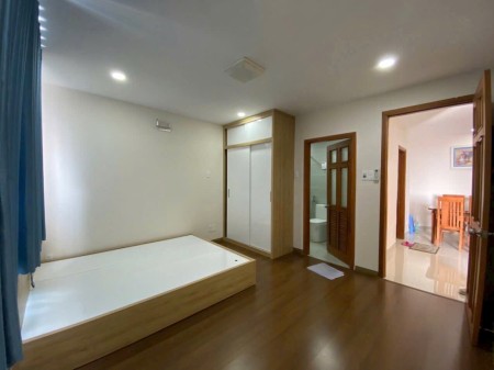 C/c The Harmona 2 PN full nội thất 70m2 giá 10,5 tr/tháng nhà mới, dọn vào ở liền., 70m2