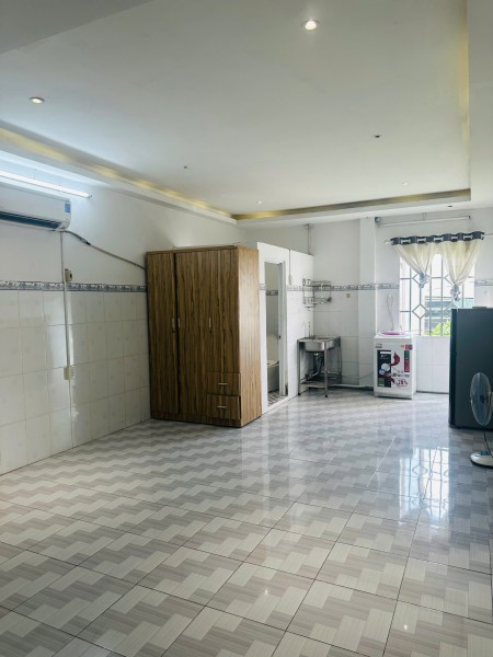 CHO THUÊ PHÒNG FULL NỘI THẤT MẶT TIỀN NGUYỄN VĂN LINH, P. TÂN THUẬN (Q.7 CŨ) GIÁ 4 TRIỆU., 30m2