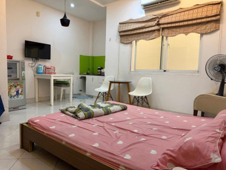 Cho thuê chung cư 590 CMT8, Nhiêu Lộc 50m2 1PN chỉ 8tr/tháng, 50m2