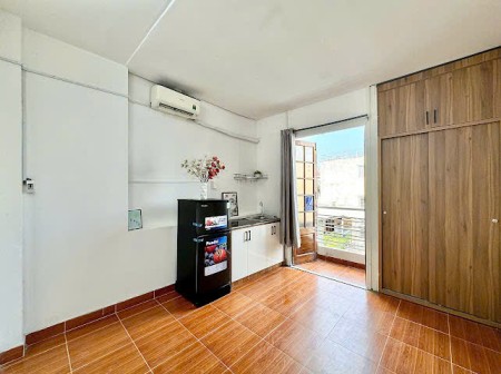 PN có bancon giá HSSV ngay trung tâm Phú Nhuận, 25m2
