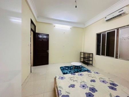 Địa chỉ: Nhà 11E3, ngõ 196 Hồ Tùng Mậu (khu biệt thự Goldmark City), 20m2