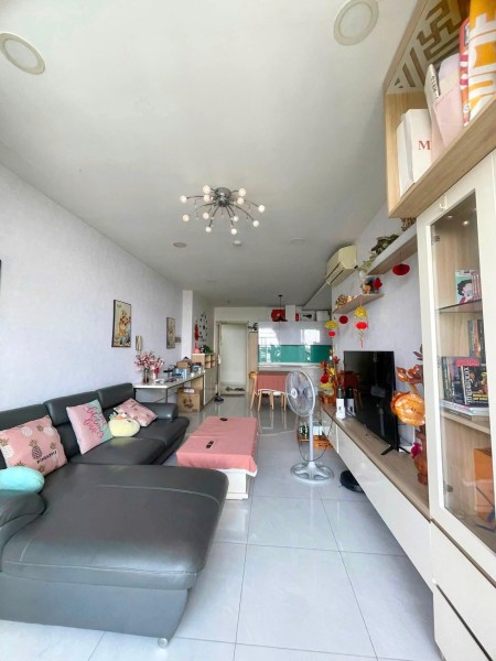 C/c Cao Cấp Resgreen Tower 3PN giá 15.5 tr/th 89m2 có sẵn nội thất, 89m2