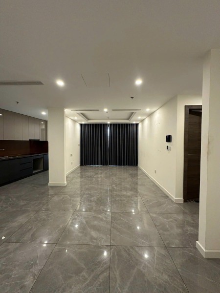 Cho thuê chung cư Screc, Trường Sa Quận 3- 2PN-ko nội thất giá 13,5 triệu/th, 81m2