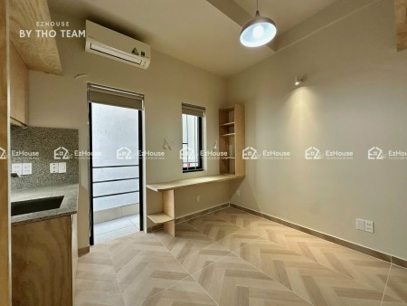 Duplex Ban Công Thang Máy Nhà Mới Gần Cầu Vượt Hoàng Hoa Thám, 30m2