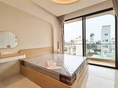 Cho thuê căn hộ 1PN tách bếp ban công ngay cách mạng tháng 8 toà nhà Viettel Quận 10, 40m2