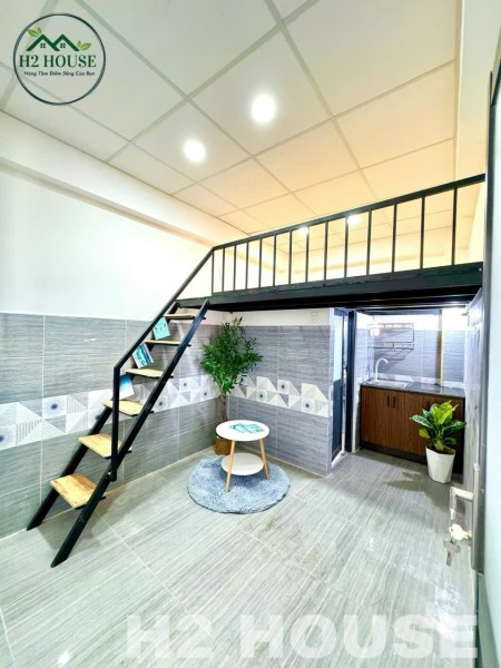 Cho thuê phòng duplex 2 cửa sổ lấy sáng ngay Nguyễn Thái Sơn - cổng sau đại học VLU cơ sở 3, 25m2