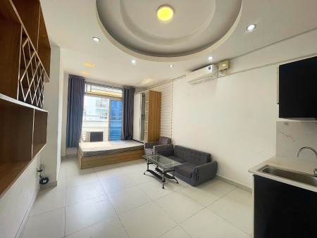 Giá siêu ngon - Căn hộ bancol lớn - Máy giặt riêng - Full nội thất tiện nghi, 40m2