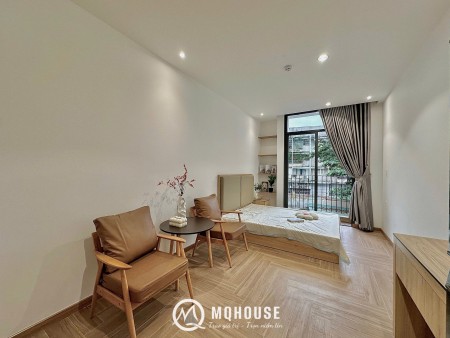 Cho thuê căn hộ Studio full nội thất có ban công, máy giặt riêng đường Thép Mới, Quận Tân Bình, 50m2