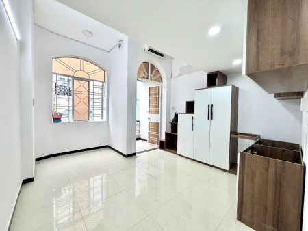  SIÊU PHẨM DUPLEX GÁC LỬNG CAO CẤP QUẬN 10 – BAN CÔNG THOÁNG ĐÃNG – PHÒNG MỚI TINH , 30m2