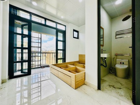 Cho thuê phòng trọ cao cấp Thành Thái Q10 - Căn hộ Studio mới 100%, có ban công lớn, full nội thất, 28m2