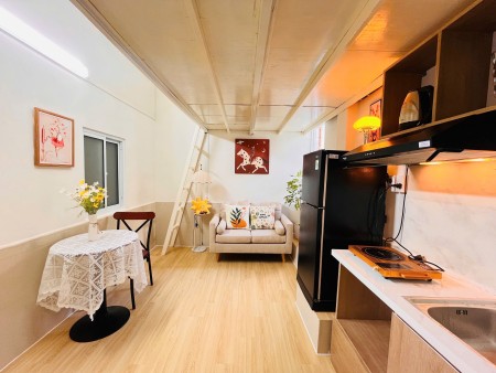Cho thuê căn hộ Duplex Nguyễn Đình Chiểu Q3 - Full nội thất gỗ xịn, có gác lửng cao thoáng, 30m2