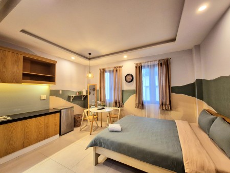 Cho thuê phòng hẻm 89 Hàm Nghi, Quận 1 - Dạng phòng studio có bếp và toilet riêng - Đầy đủ nội thất, 20m2