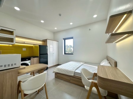 Căn hộ mới full nội thất Tô Hiến Thành Q10, máy giặt riêng, thang máy, dọn vào ở ngay, 30m2