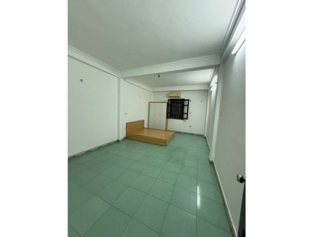 Chính chủ cho thuê cả nhà tại ngã 3 Xa La, Hà Đông; 9tr/th; 0989588246, 165m2